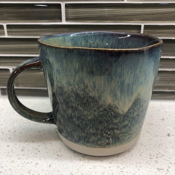 Elegant Blue and Green Ceramic Mug - Picture 2 of 3